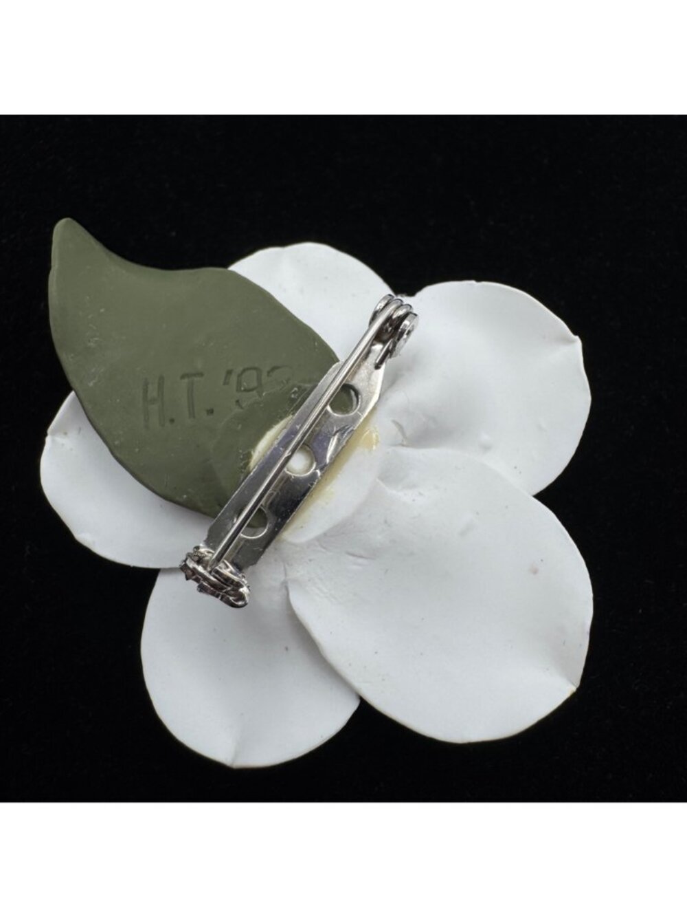 Figural Camellia Gardenia Floral Brooch Polymer Clay Signed Boutonniere Wedding - Picture 2 of 6